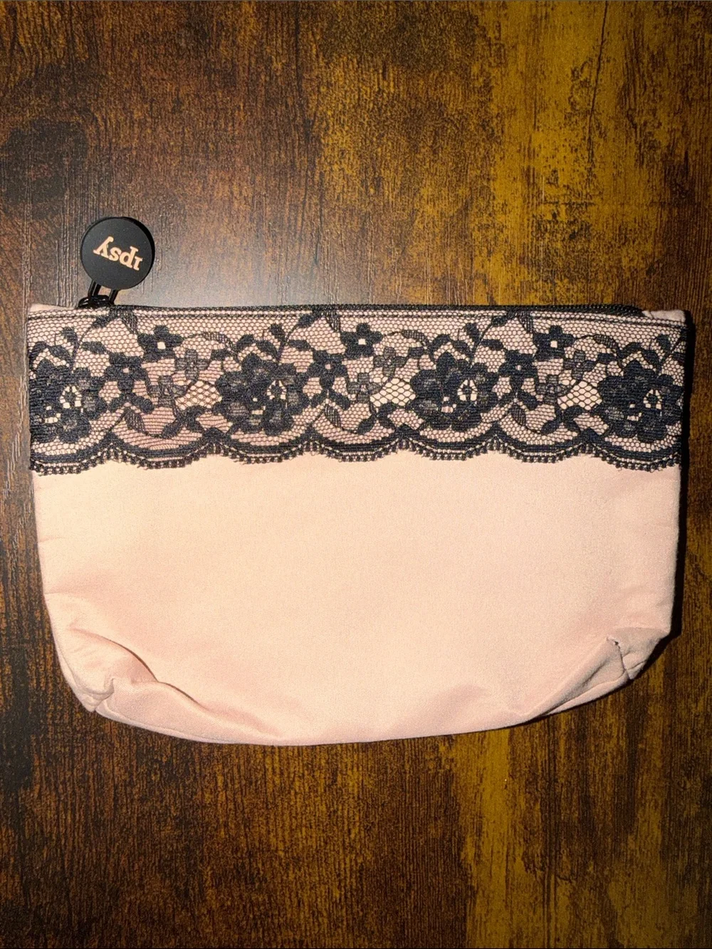 ipsy pink cosmetic